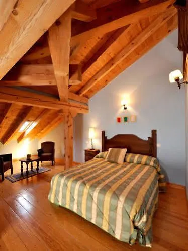 Palacio De Otel Guzmán