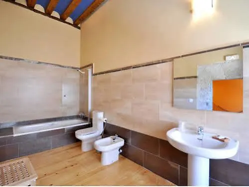 Palacio De Otel Guzmán